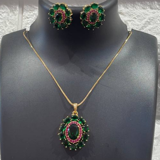 DEEPI GREEN NECKLACE