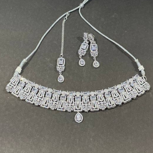 BAHARA WHITE JEWELLERY SET