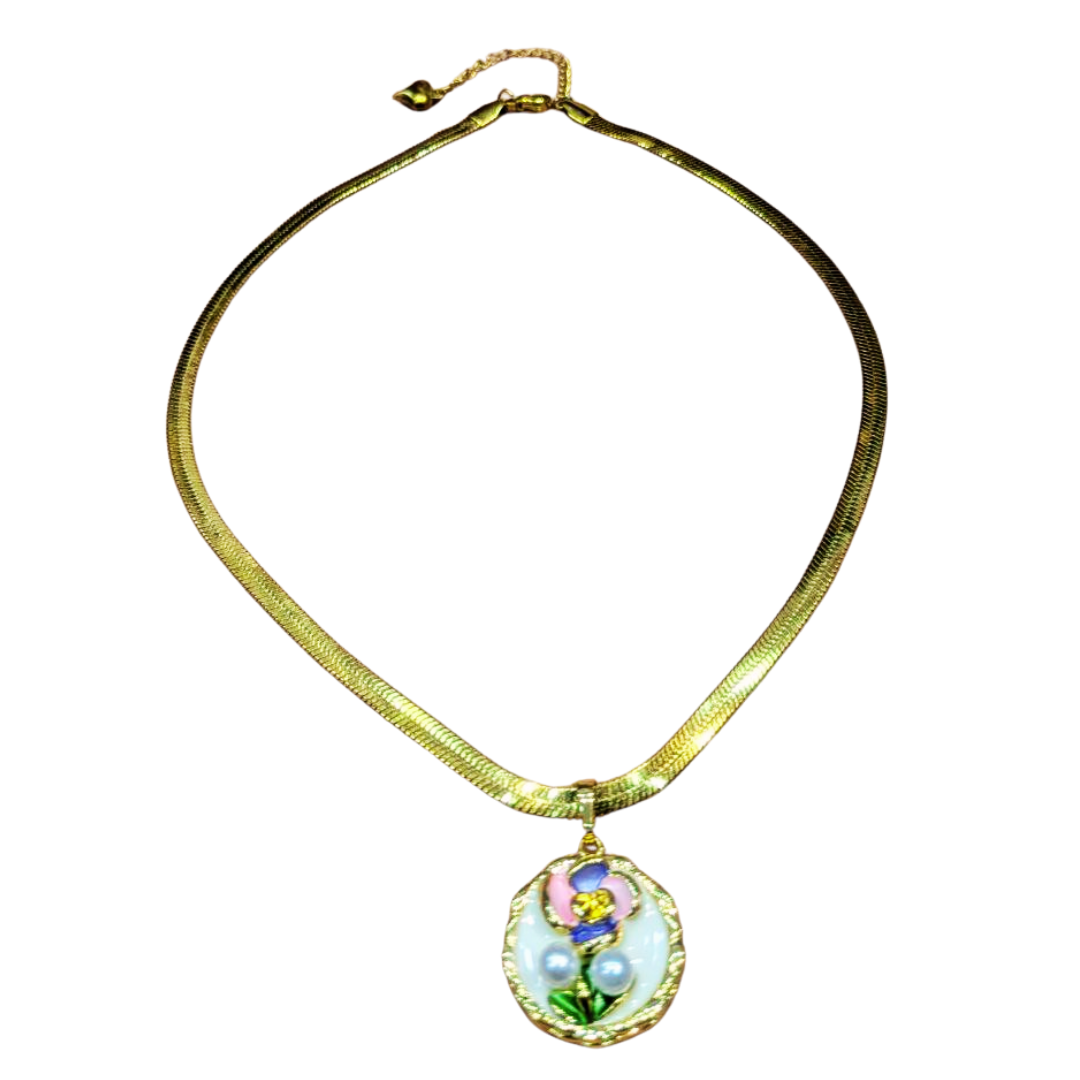 Flora pearl chain necklace