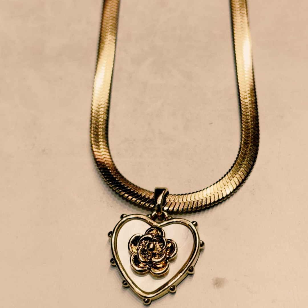 Flora heart chain necklace
