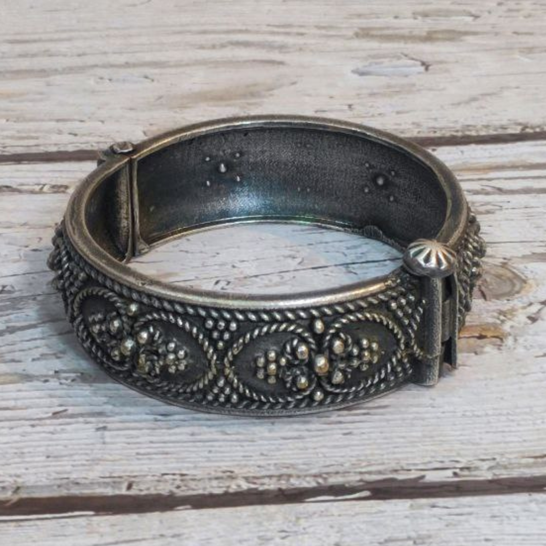 MOH BRACELET