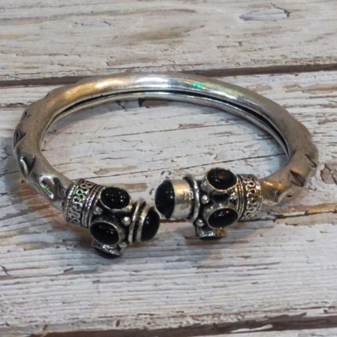 BLACK DICSON BRACELET