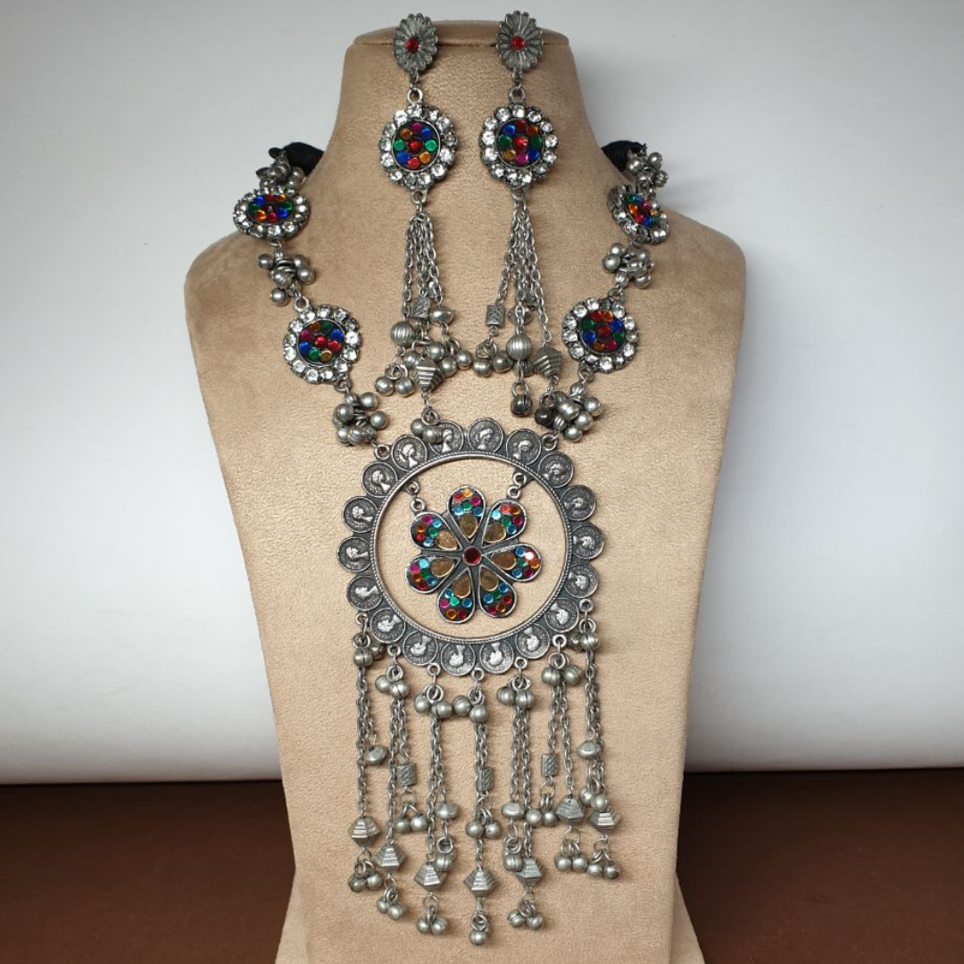 GUJARIA NECKLACE