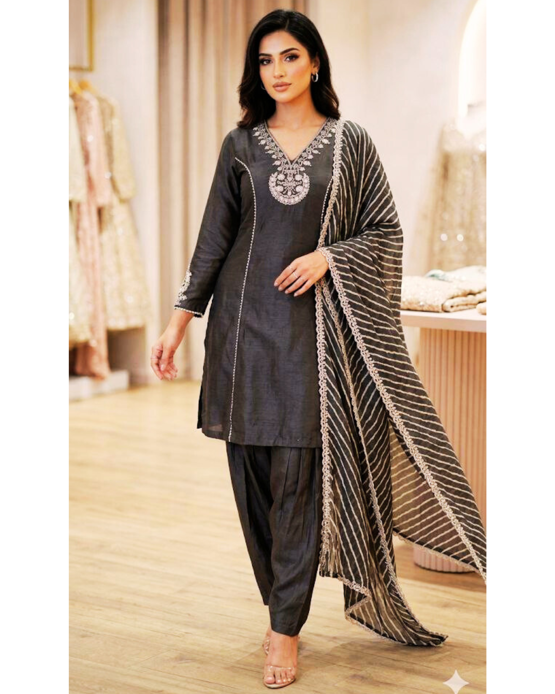Charkol zubera suit