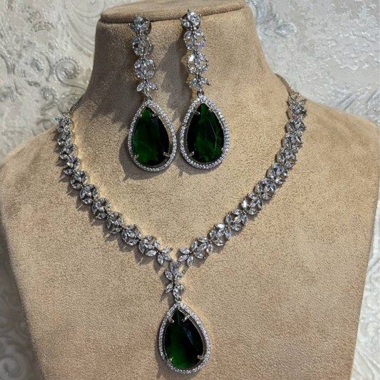 DEEPI GLASS-EMERALD JEWELLERY SET