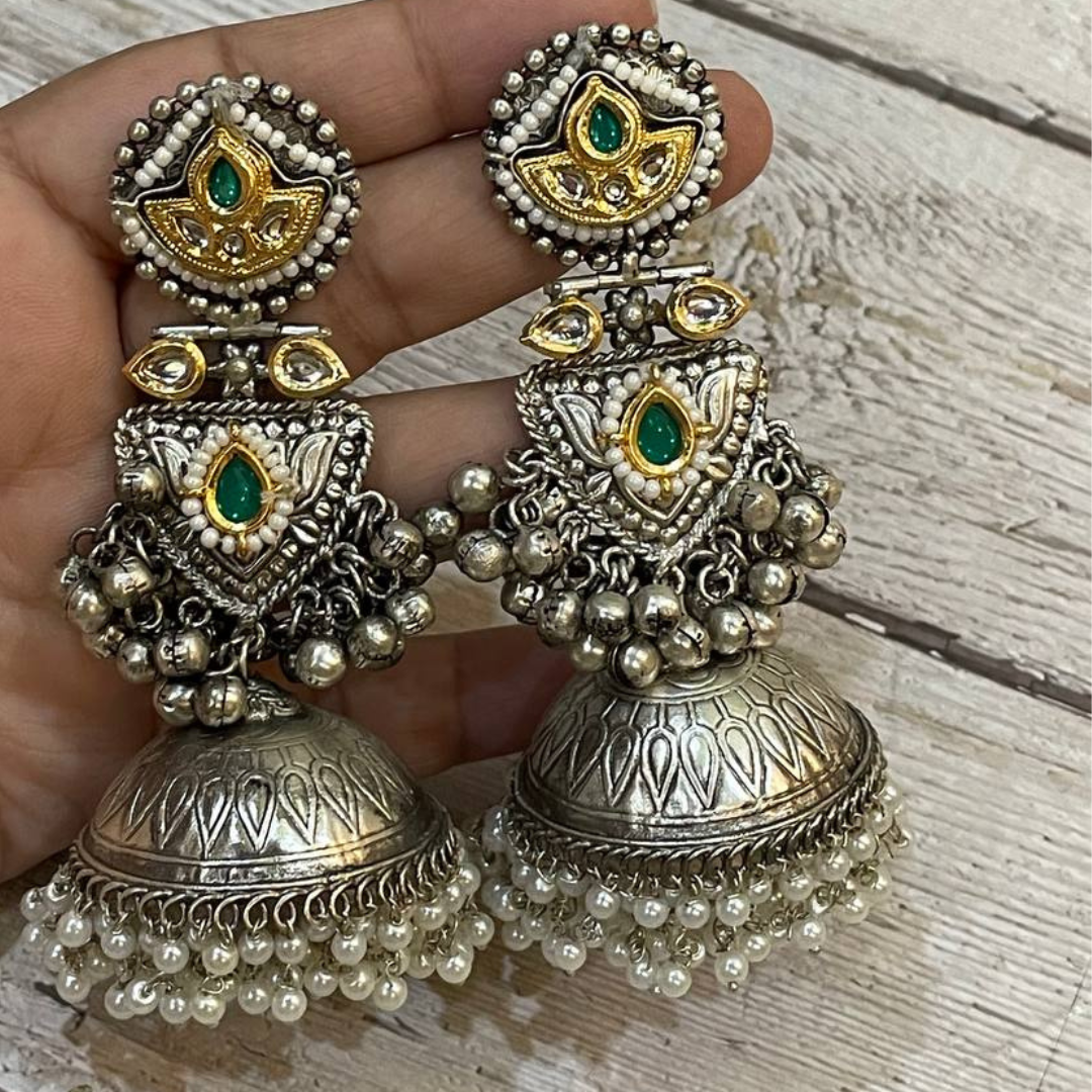VAJEER-GREEN SILVER JHUMKA EARRING
