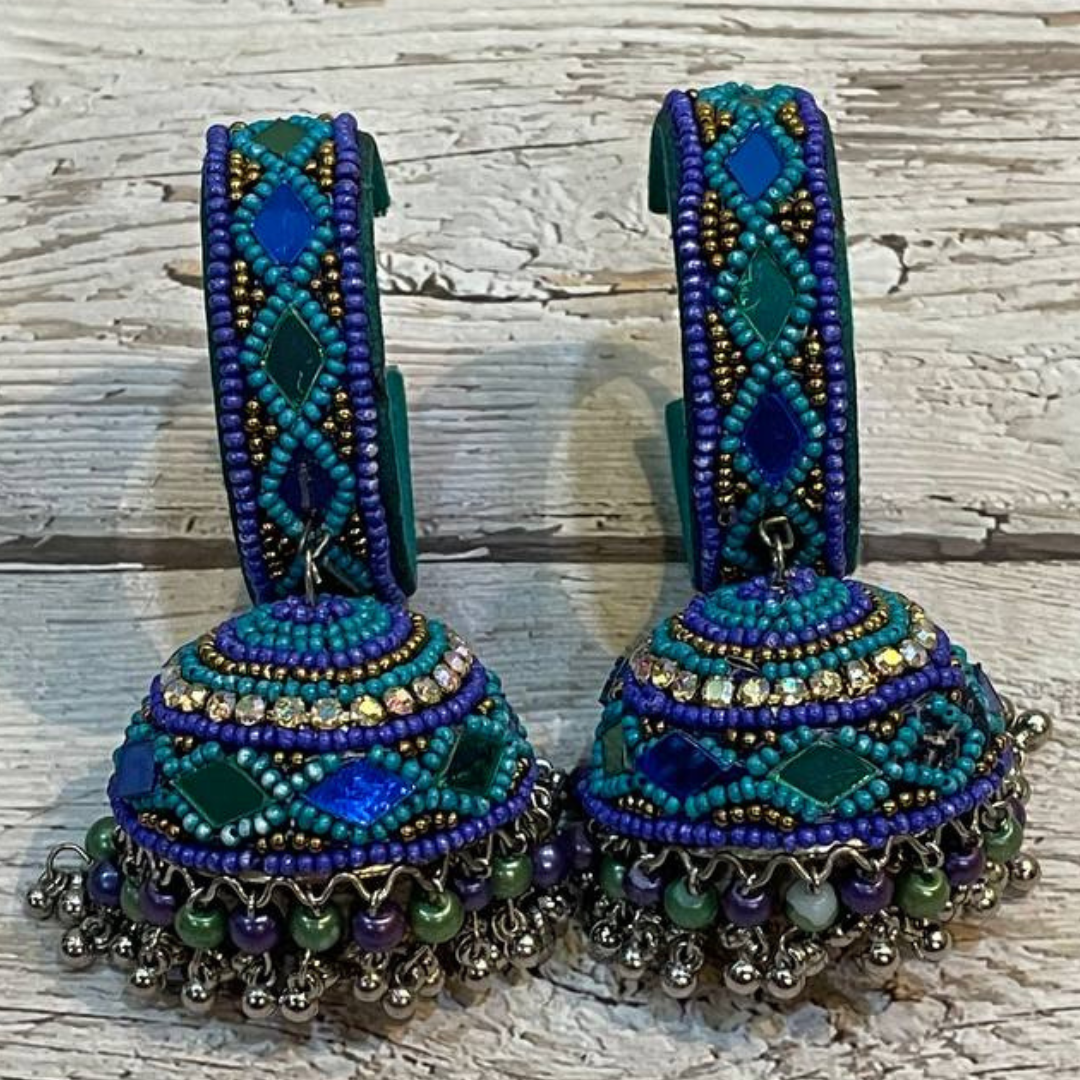 FULTUSHI BLUE EARRING