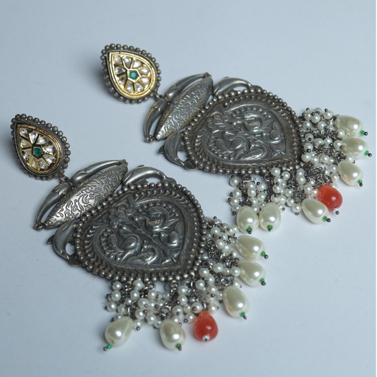 HUGH-SHIKHI GOLD EARRING