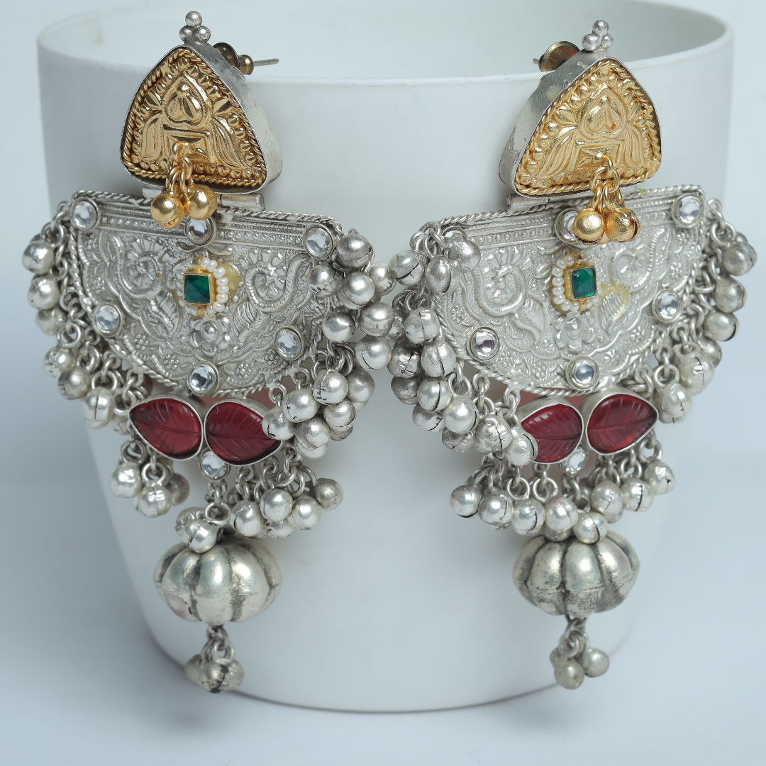NAYAAB RED EARRING