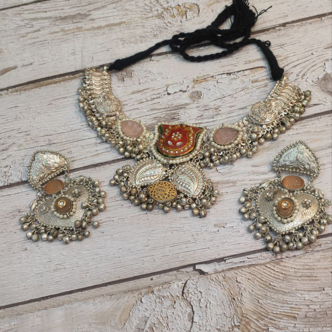 AADHYA NECKLACE