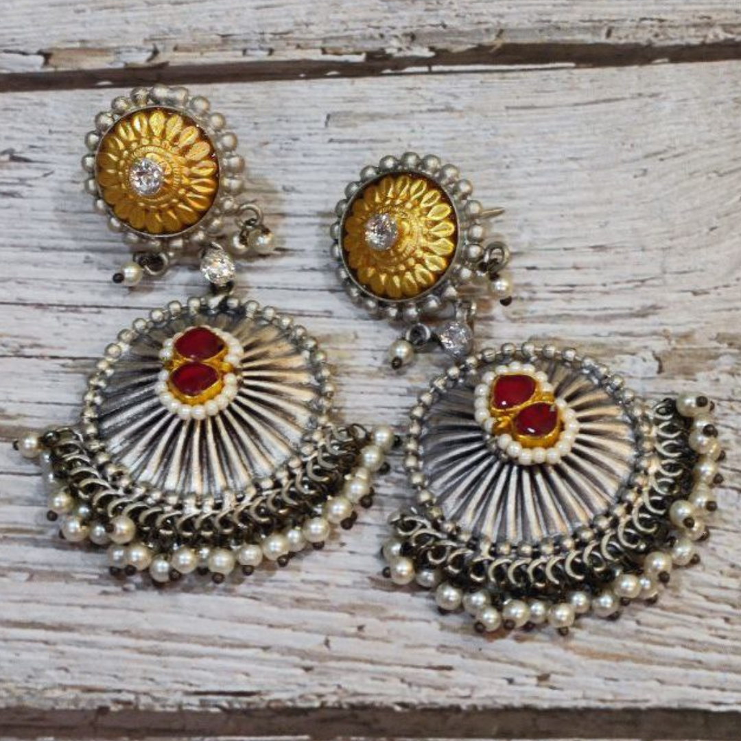 AVANI RED EARRING