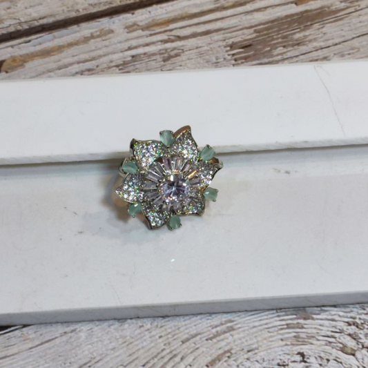 CAMILLA MINT GREEN RING