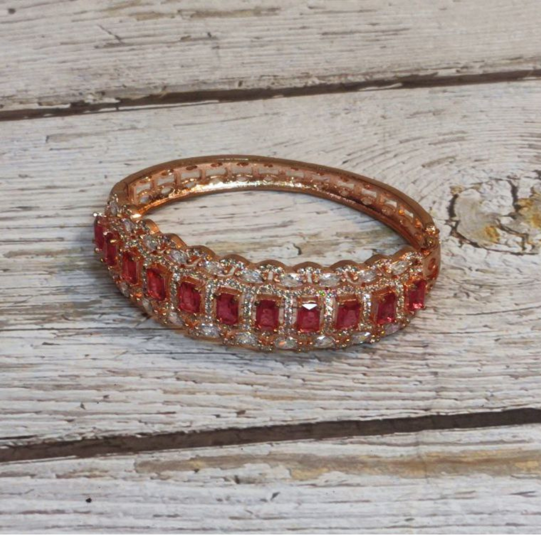 ELIZABETH RED BRACELET