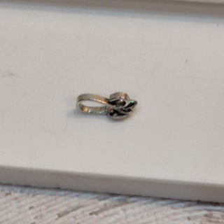 HANSIKA NOSE PIN