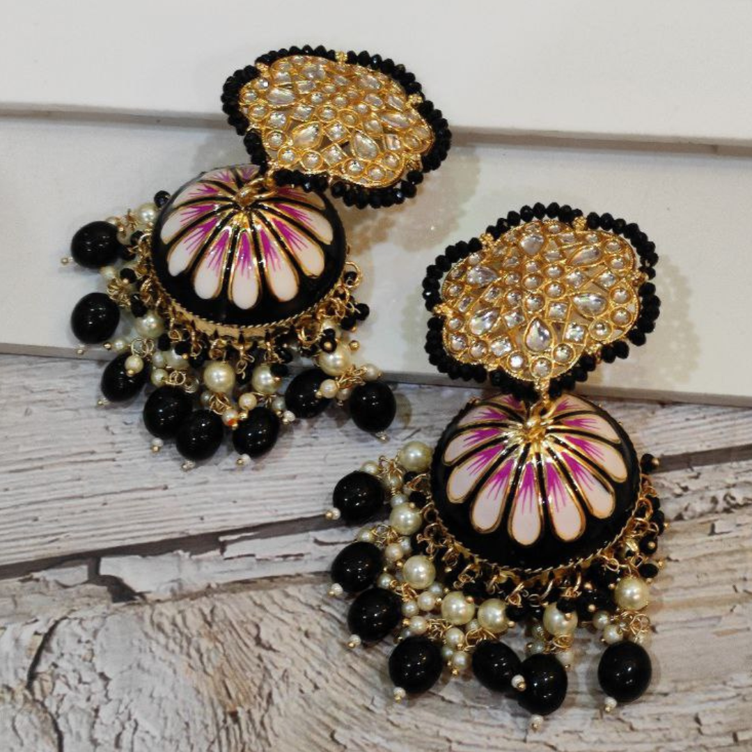 KOTAUKI BLACK EARRING