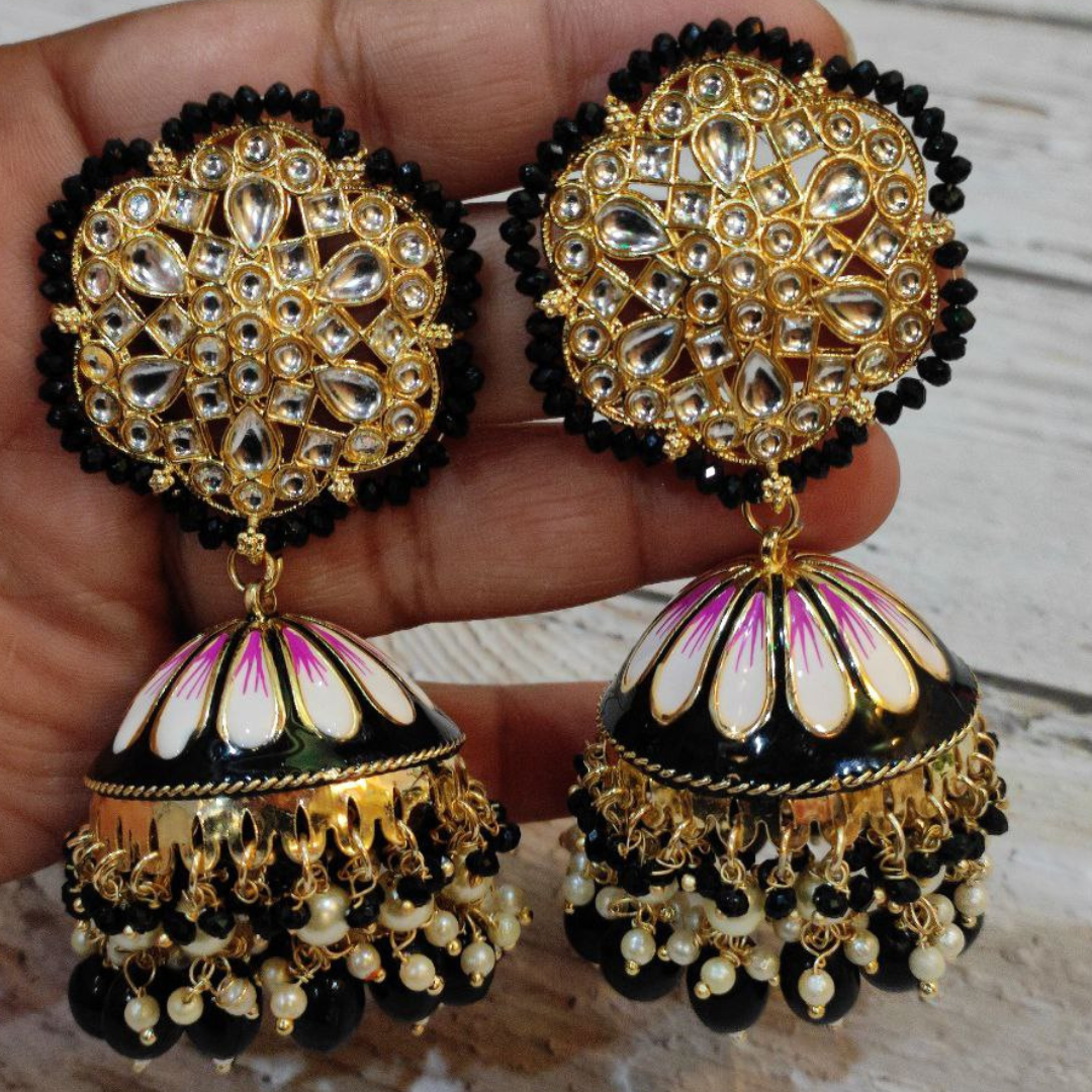 KOTAUKI BLACK EARRING