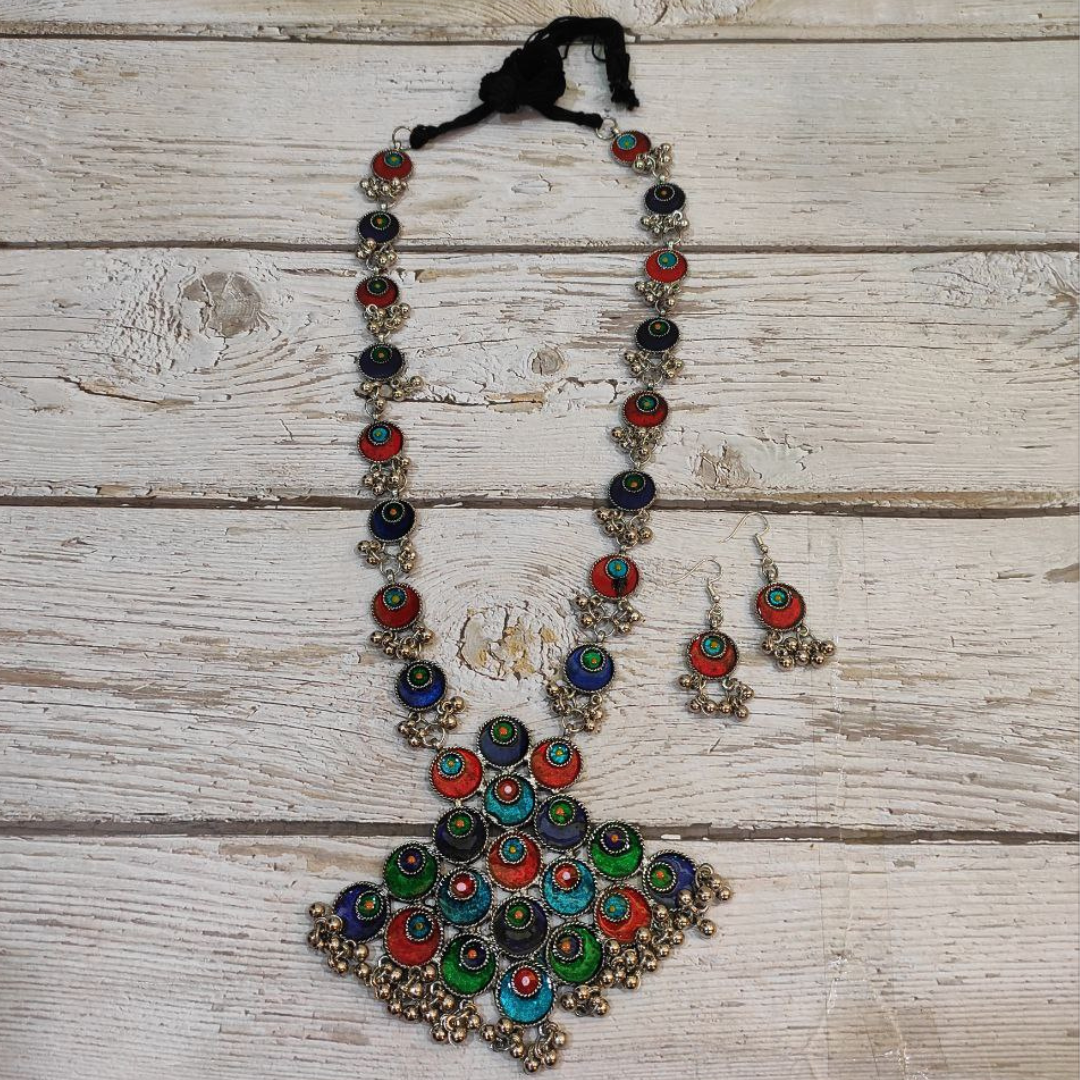MAAHI NECKLACE