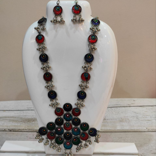 MAAHI NECKLACE