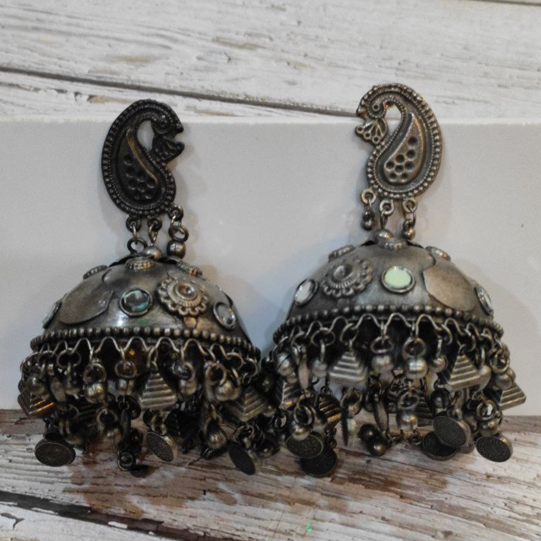 LARK JHUMKA
