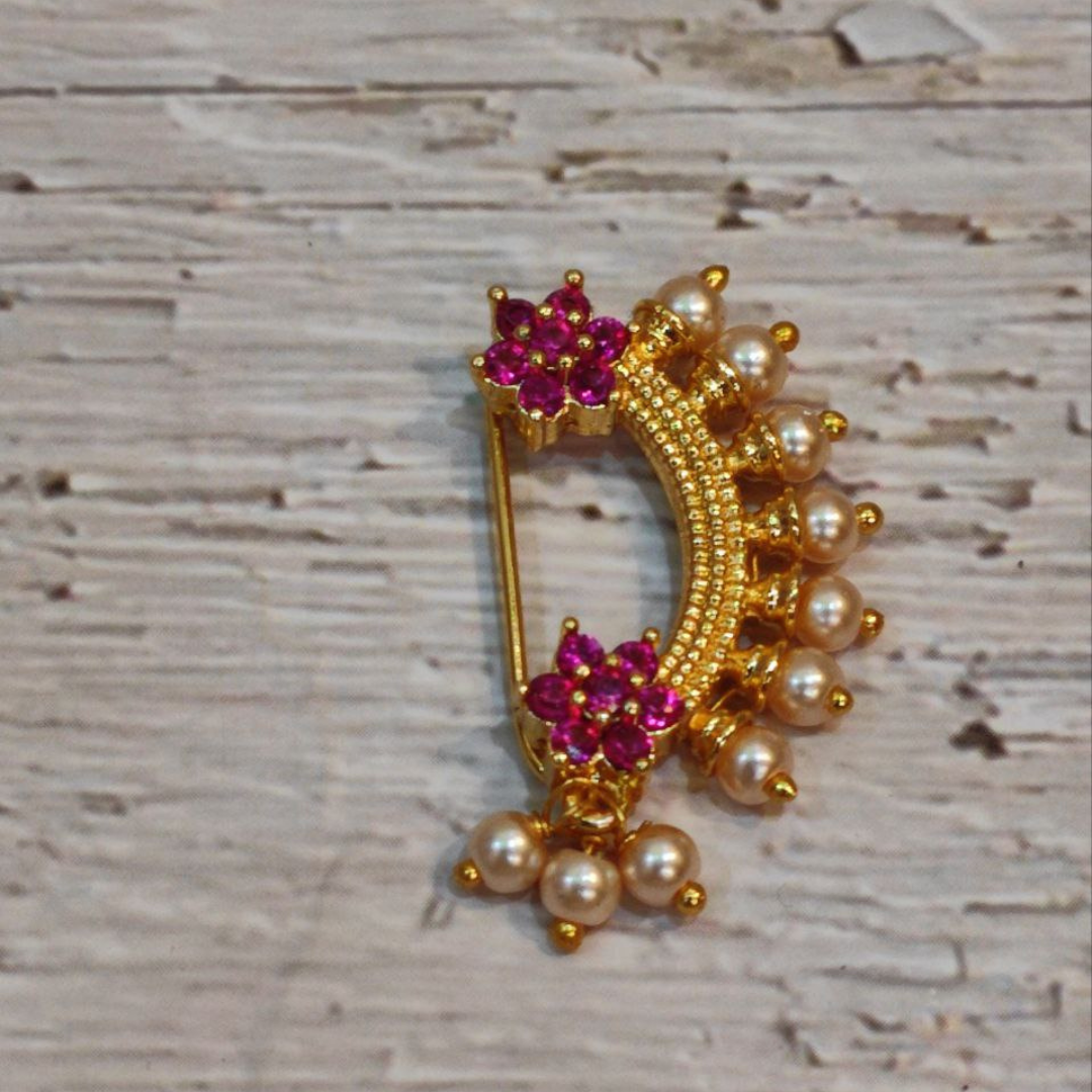 MADHURI NOSE PIN