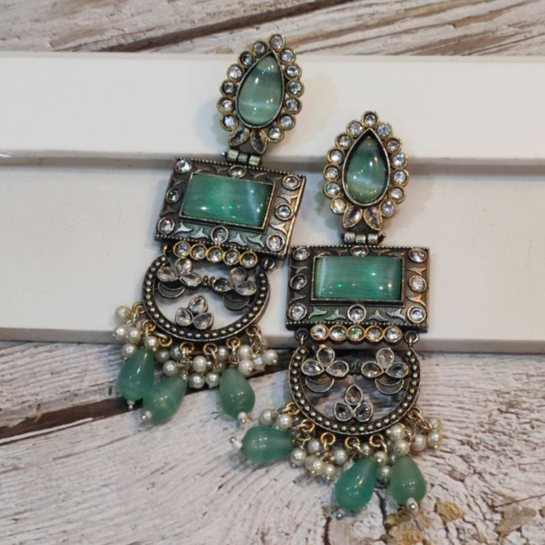 MANDOLA MINT GREEN EARRING