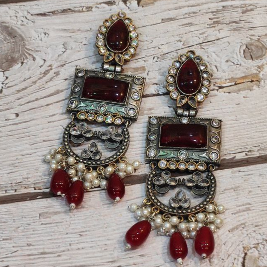 MANDOLA RED EARRING