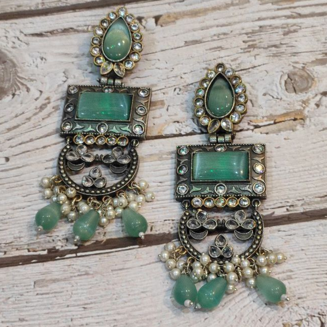 MANDOLA MINT GREEN EARRING
