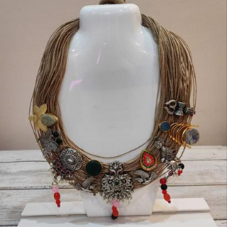 MOHINI (III) NECKLACE