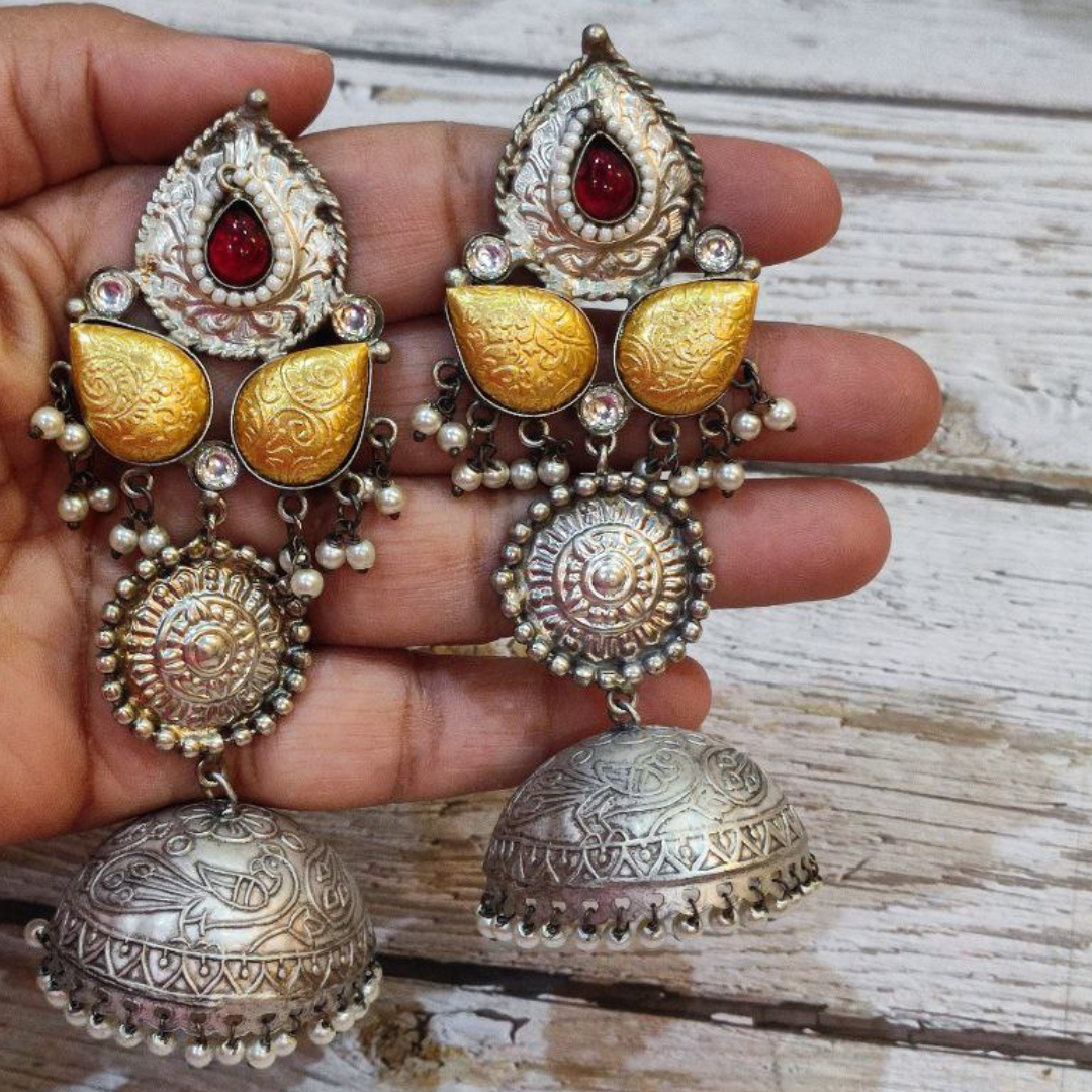 SAANJH RED EARRING