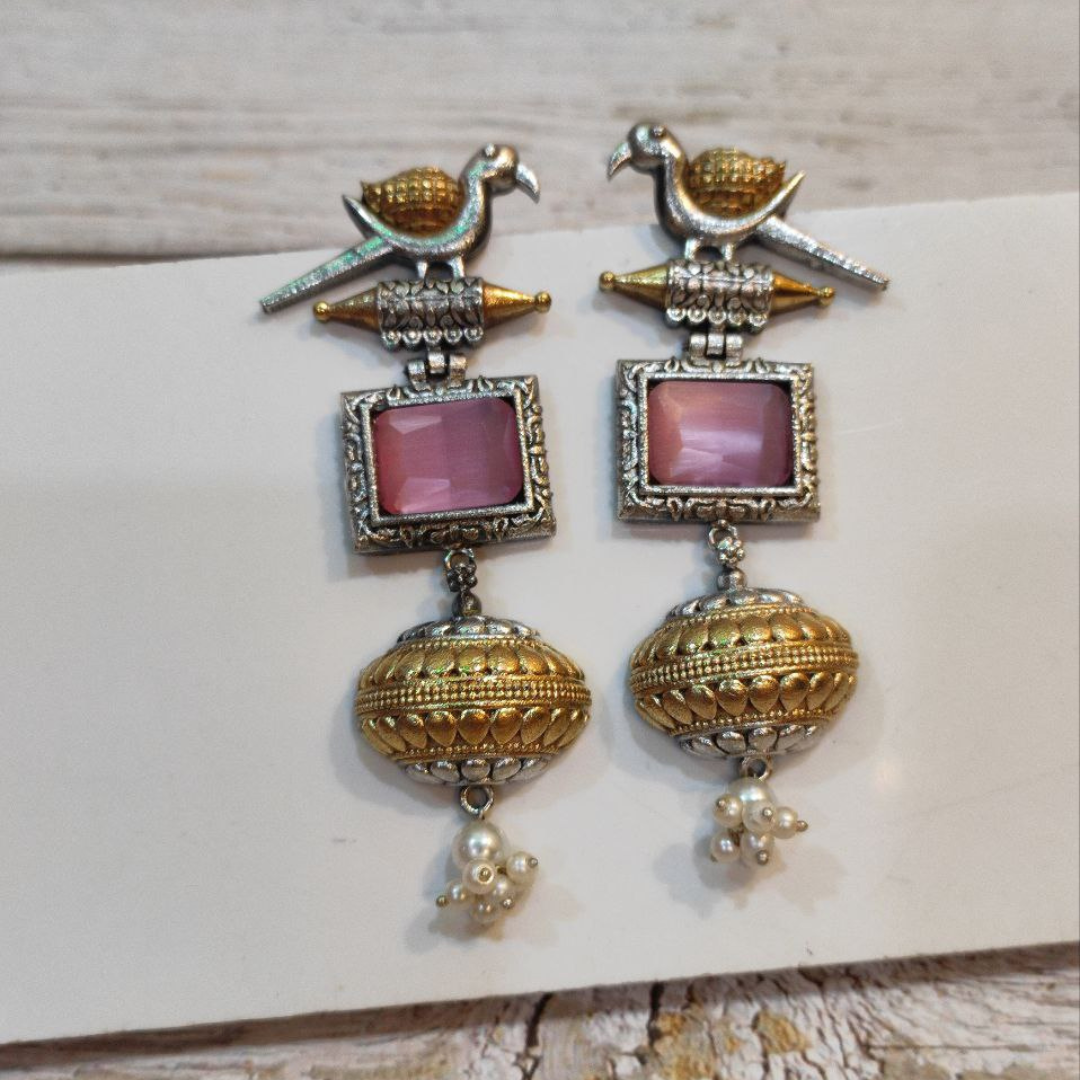 SURAIYA PINK EARRING