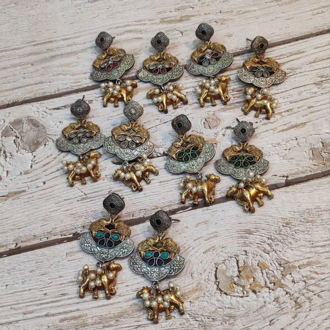 KAAMDHENU WHITE EARRING