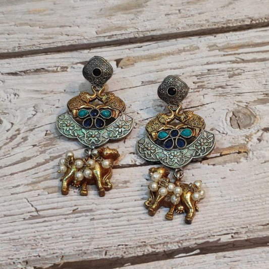 KAAMDHENU TURQUOISE-BLUE EARRING
